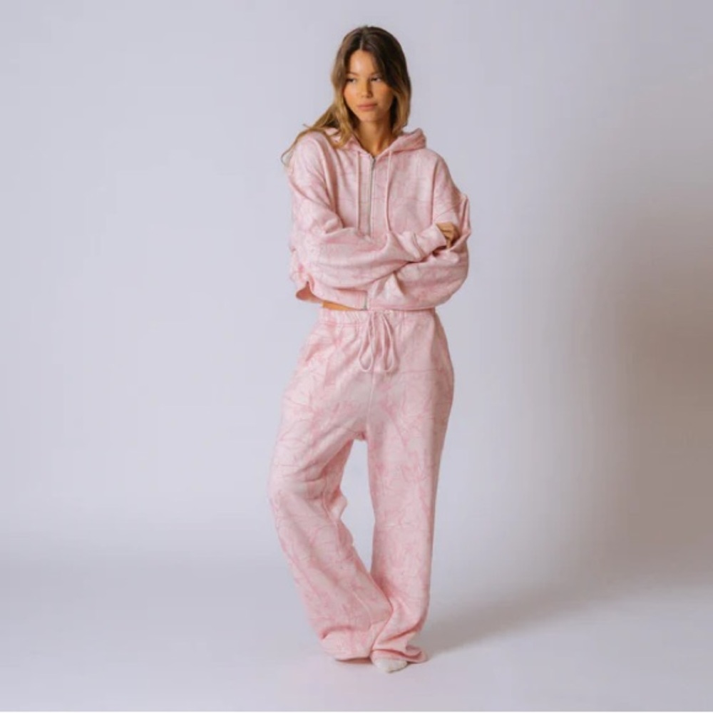 XS Bubblegum Camo Straight Leg Sweatpants